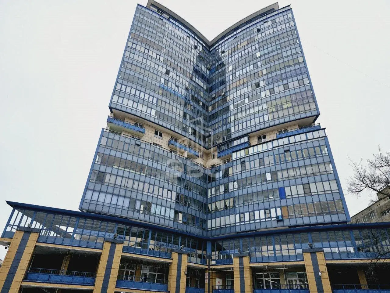 трехкомнатная квартира в Санкт-Петербурге по адресу: Коллонтай ул., 31, к 2