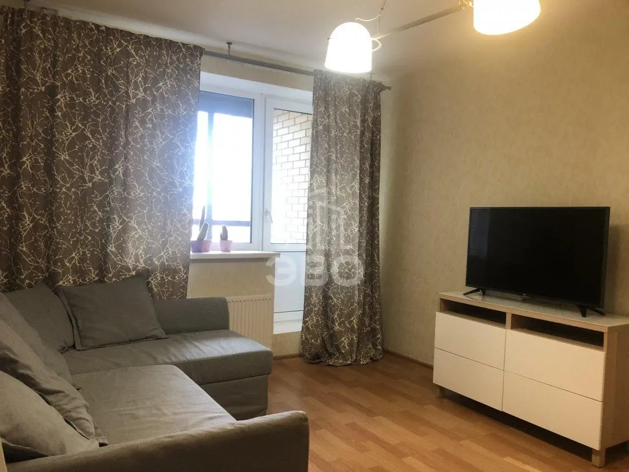 трехкомнатная квартира в Санкт-Петербурге по адресу: Фёдора Абрамова ул., 23, к 1, литера А