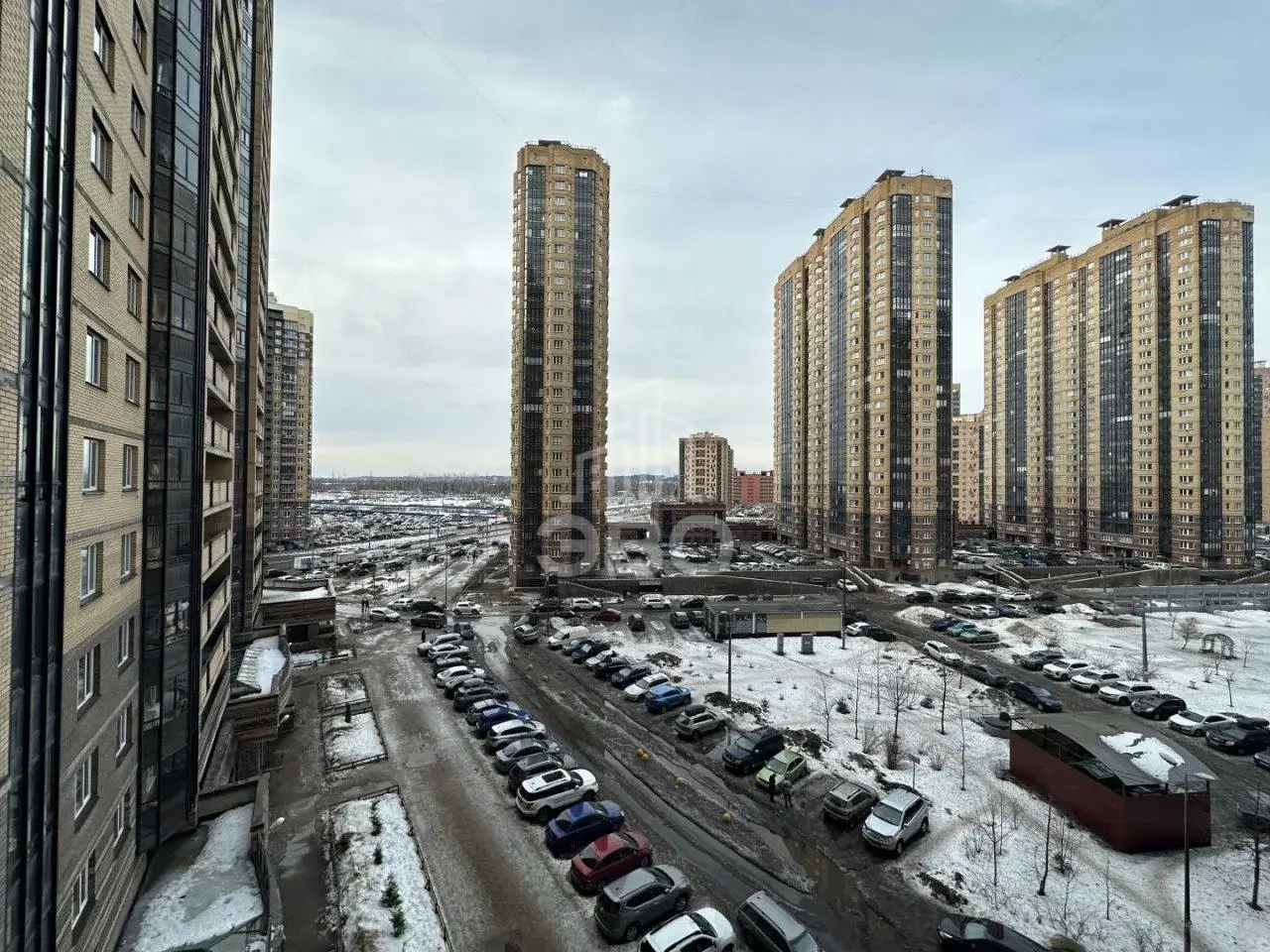 трехкомнатная квартира в Санкт-Петербурге по адресу: Фёдора Абрамова ул., 23, к 1, литера А