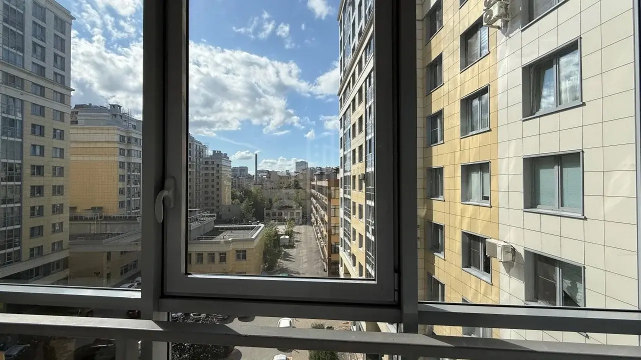 однокомнатная квартира в Санкт-Петербурге по адресу: Смоленская ул., 13