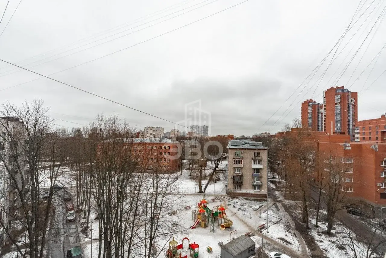 четырехкомнатная квартира в Санкт-Петербурге по адресу: Московское ш., 10