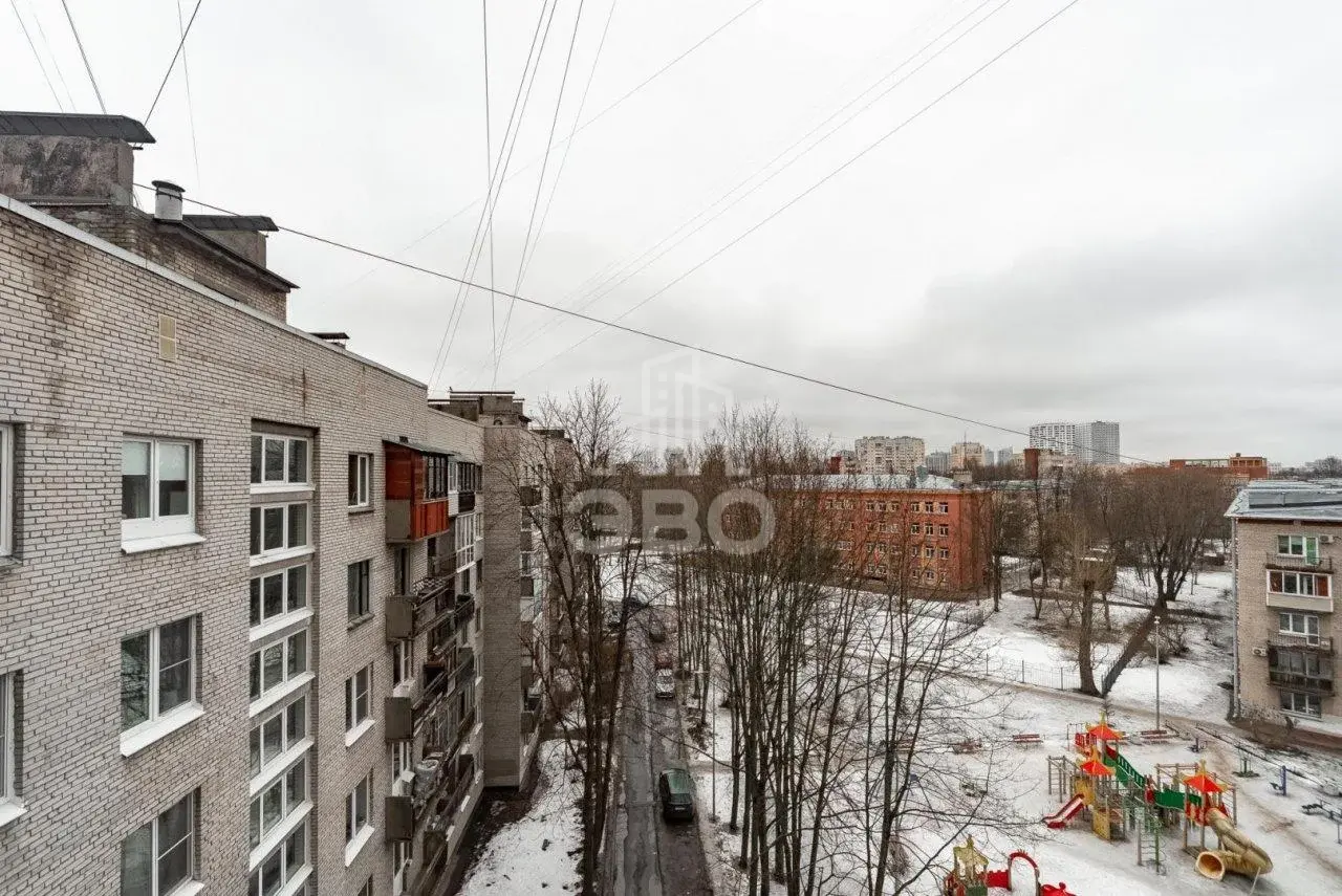 четырехкомнатная квартира в Санкт-Петербурге по адресу: Московское ш., 10