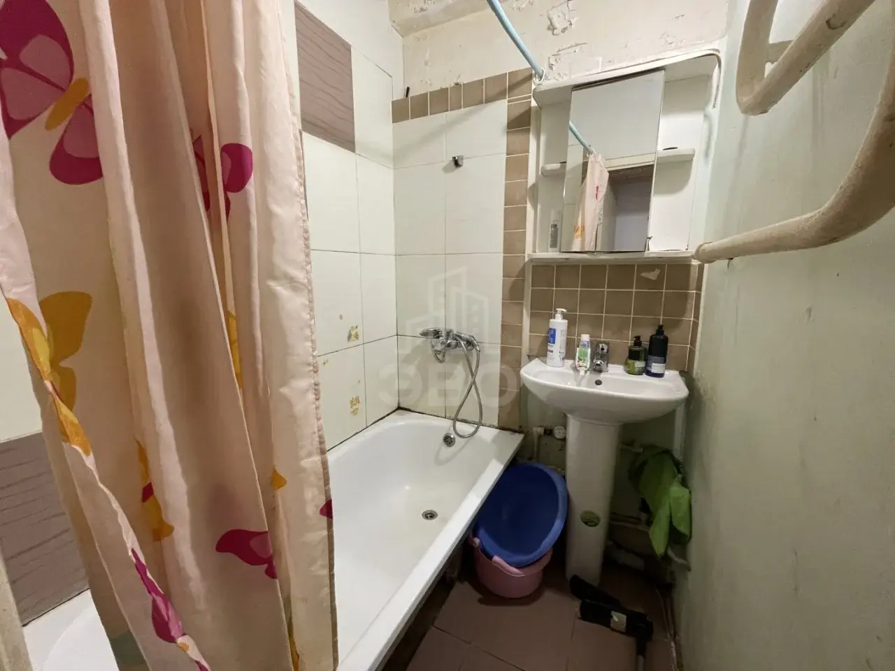 комната в Санкт-Петербурге по адресу: Ярослава Гашека ул., 4, к 3
