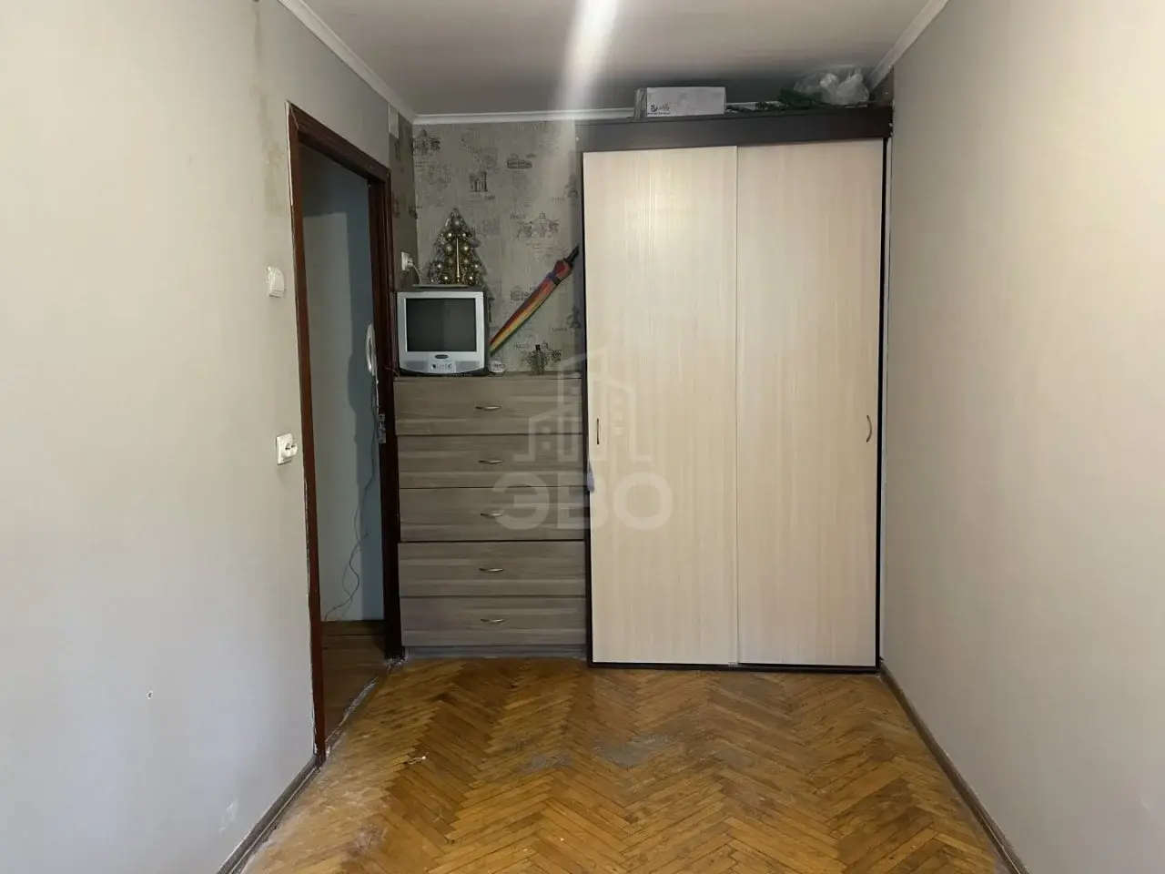 комната в Санкт-Петербурге по адресу: Ярослава Гашека ул., 4, к 3