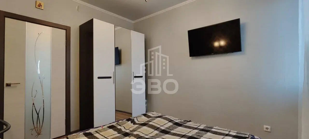 однокомнатная квартира в Санкт-Петербурге по адресу: Оборонная ул., 37, к 1