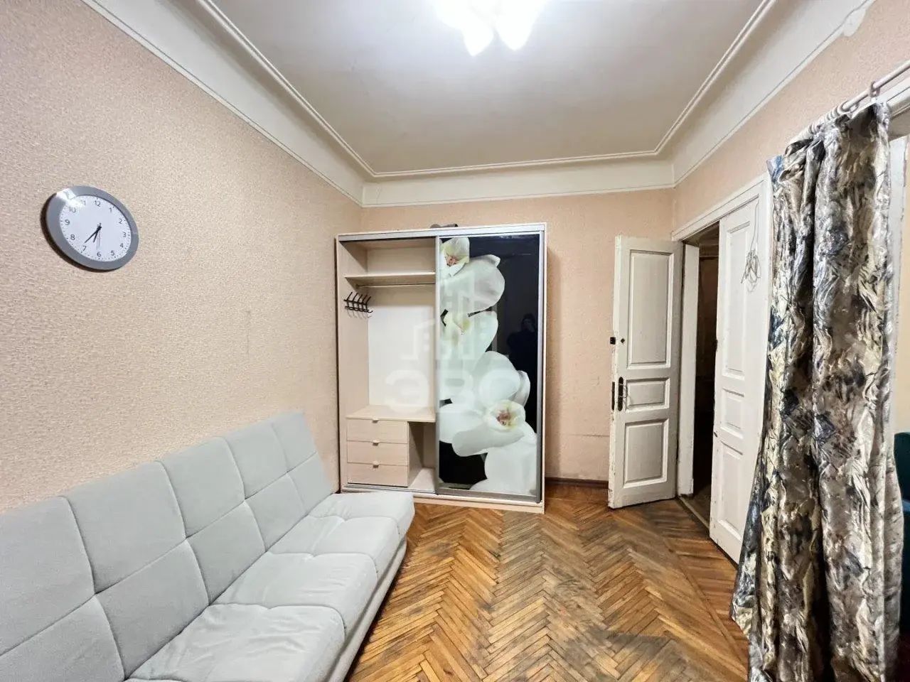 комната в Санкт-Петербурге по адресу: Обуховской Обороны проспект, 143, литера А