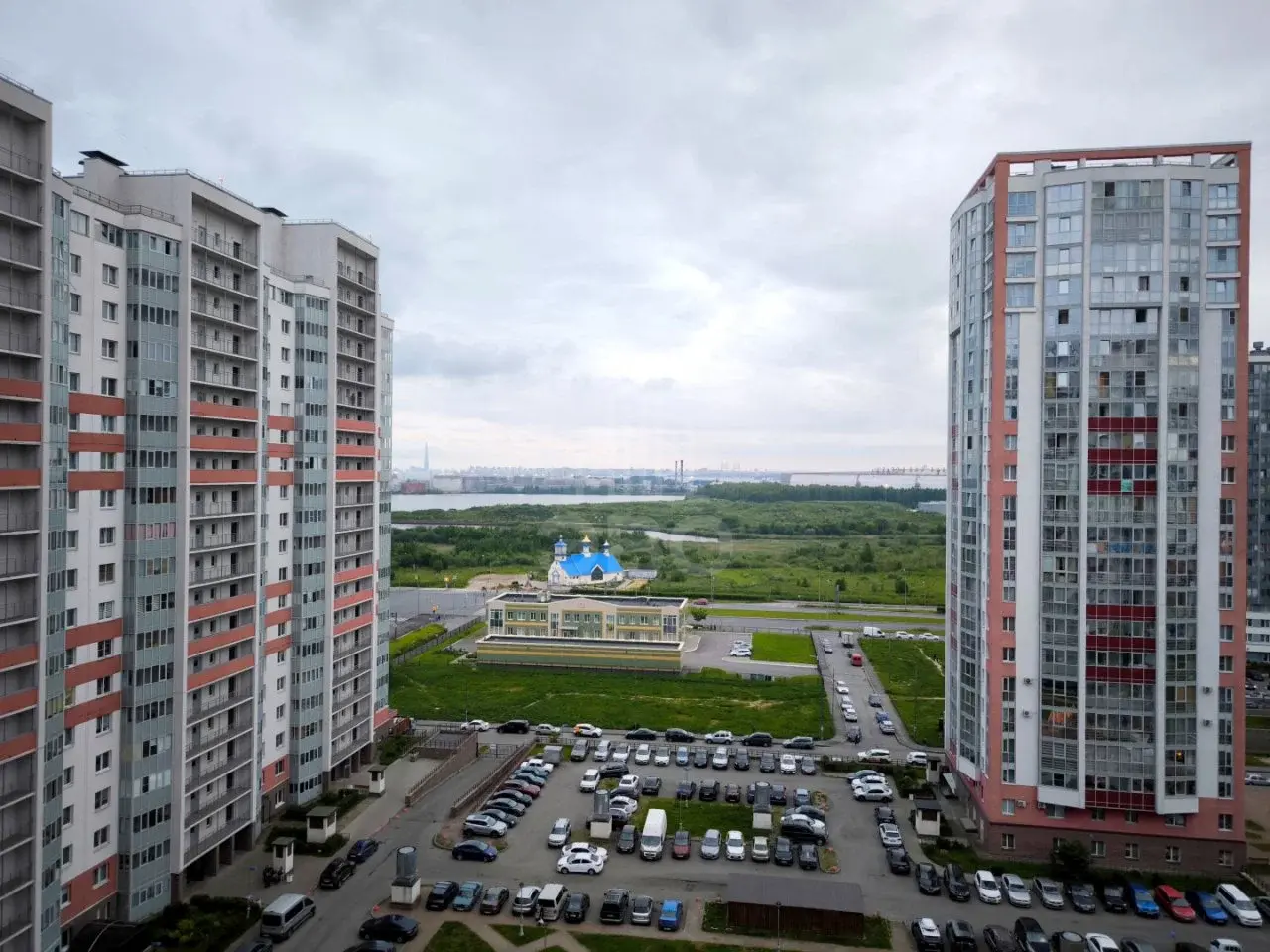однокомнатная квартира в Санкт-Петербурге по адресу: Героев проспект, 18