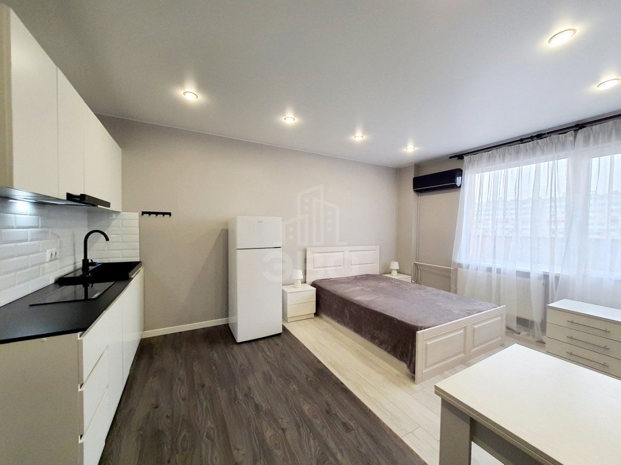 студия в Санкт-Петербурге по адресу: Новгородский проспект, 2, к 1