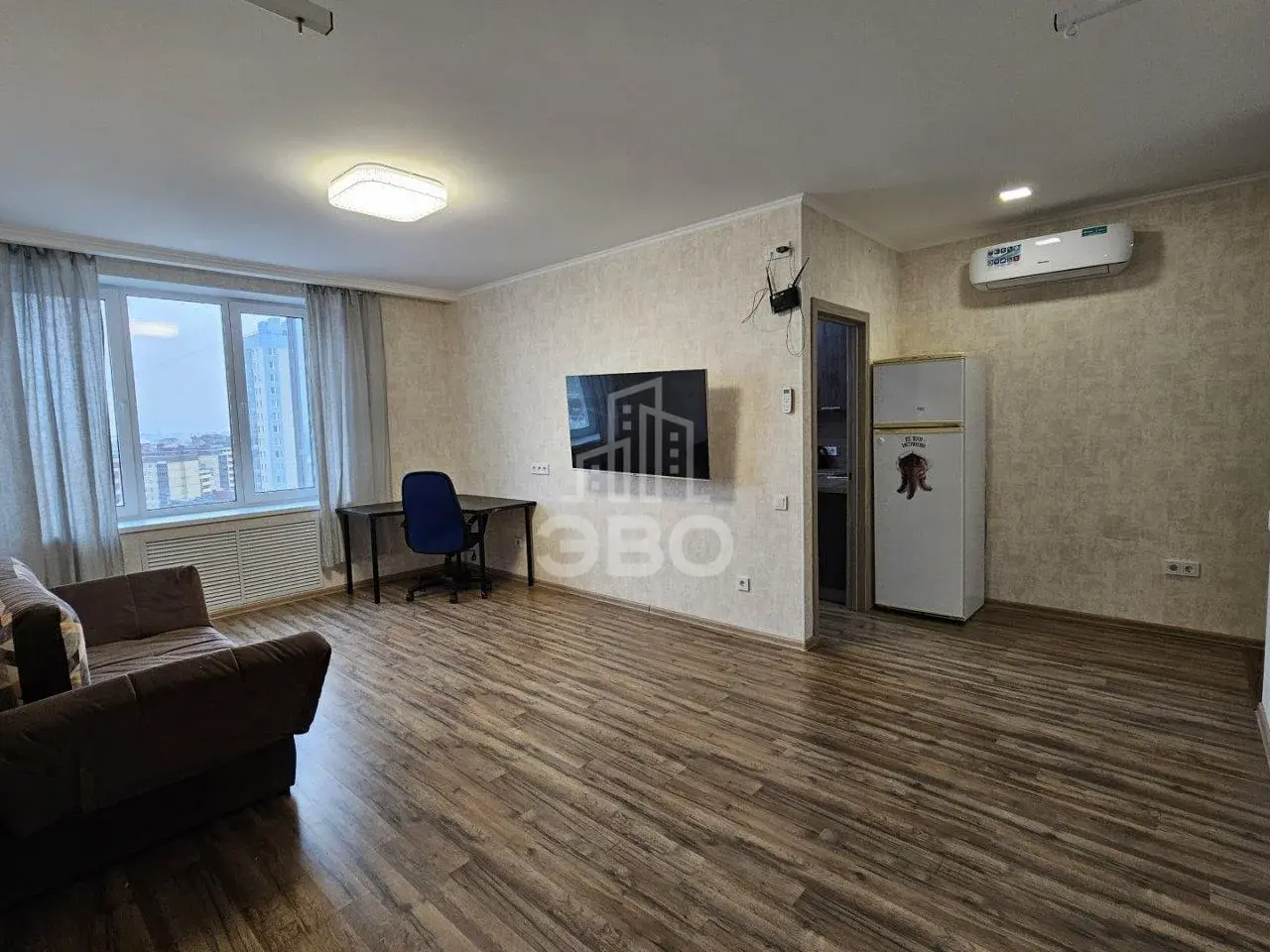 двухкомнатная квартира в Санкт-Петербурге по адресу: Оптиков ул., 34, к 2