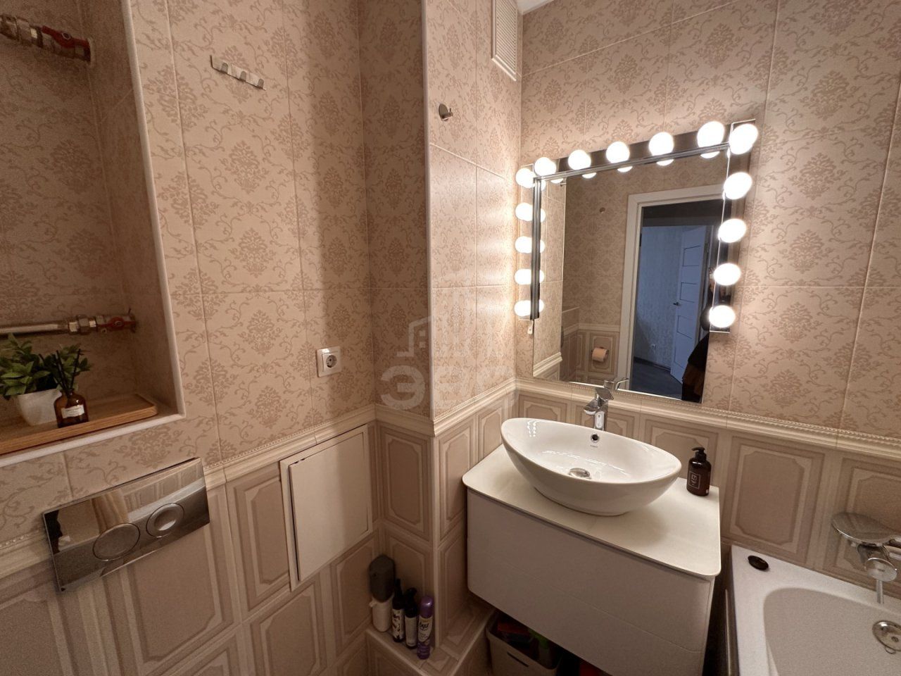 однокомнатная квартира в Санкт-Петербурге по адресу: Европейский проспект, 14, к 6