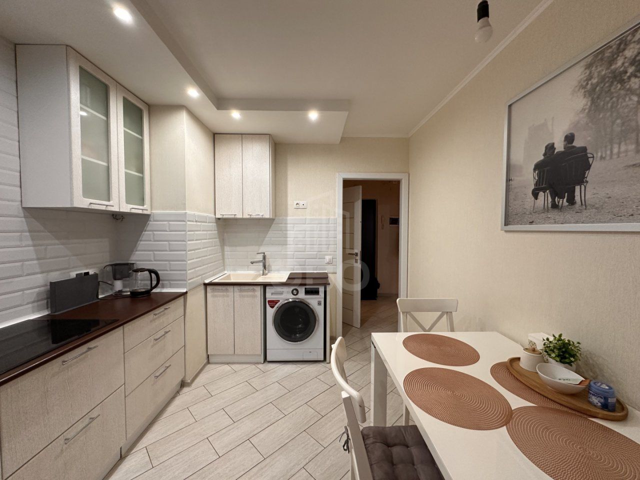 однокомнатная квартира в Санкт-Петербурге по адресу: Европейский проспект, 14, к 6