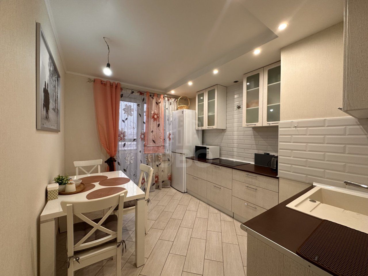 однокомнатная квартира в Санкт-Петербурге по адресу: Европейский проспект, 14, к 6