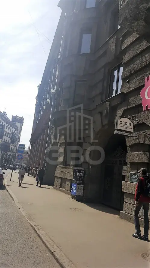 трехкомнатная квартира в Санкт-Петербурге по адресу: Большой П.С. пр-кт., 102