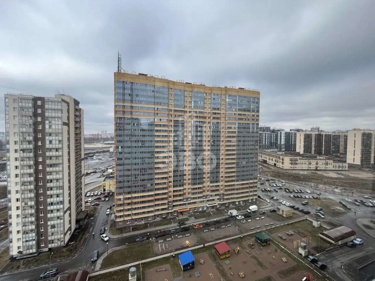 студия в Санкт-Петербурге по адресу: Охтинская аллея, 8