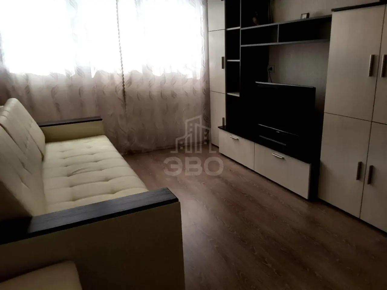 двухкомнатная квартира в Санкт-Петербурге по адресу: Белы Куна ул., 13, к.4