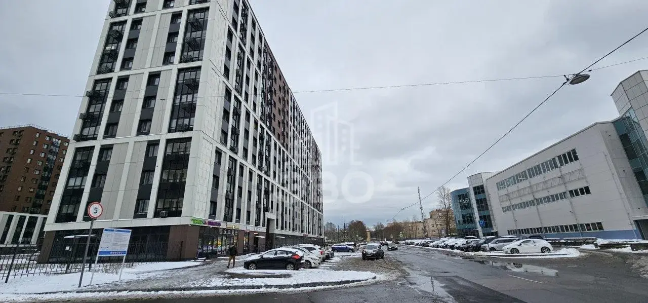 трехкомнатная квартира в Санкт-Петербурге по адресу: Земледельческая ул., 3, строение 1