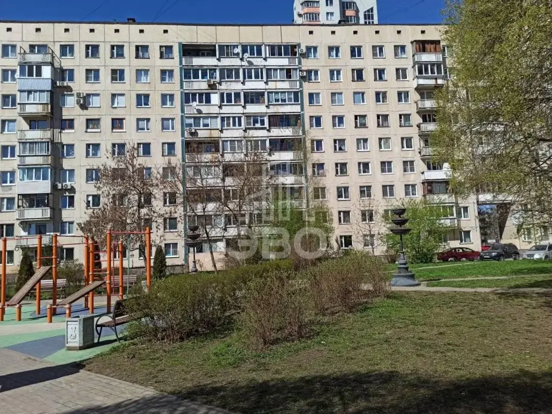 двухкомнатная квартира в Санкт-Петербурге по адресу: Коммуны ул., 48