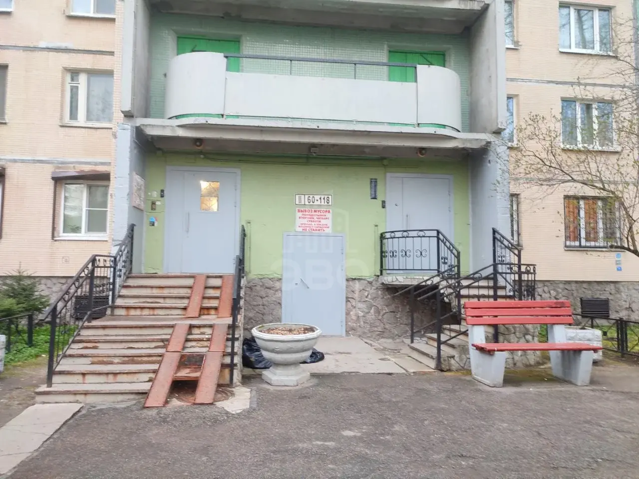 однокомнатная квартира в Санкт-Петербурге по адресу: Ударников проспект, 56, к 1