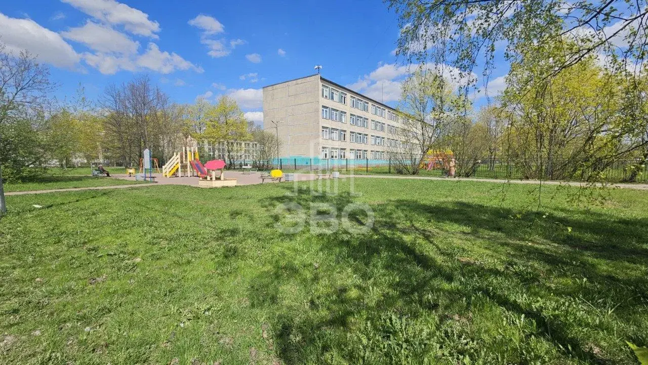 трехкомнатная квартира в Санкт-Петербурге по адресу: Софийская ул., 34, к 2