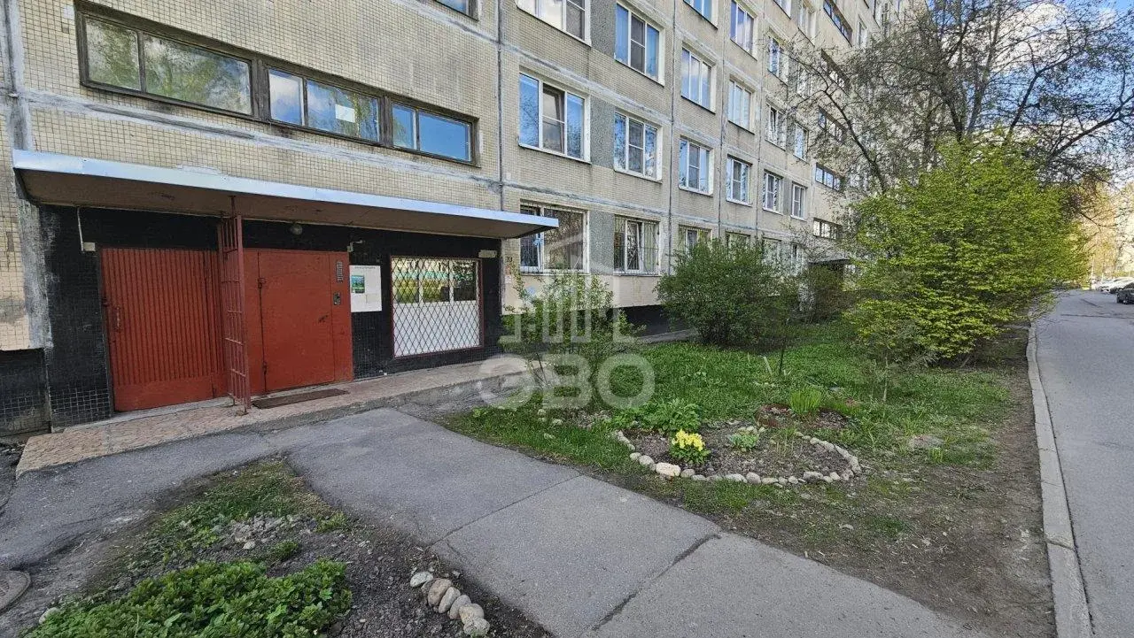 трехкомнатная квартира в Санкт-Петербурге по адресу: Софийская ул., 34, к 2