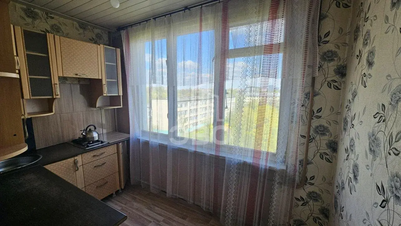трехкомнатная квартира в Санкт-Петербурге по адресу: Софийская ул., 34, к 2