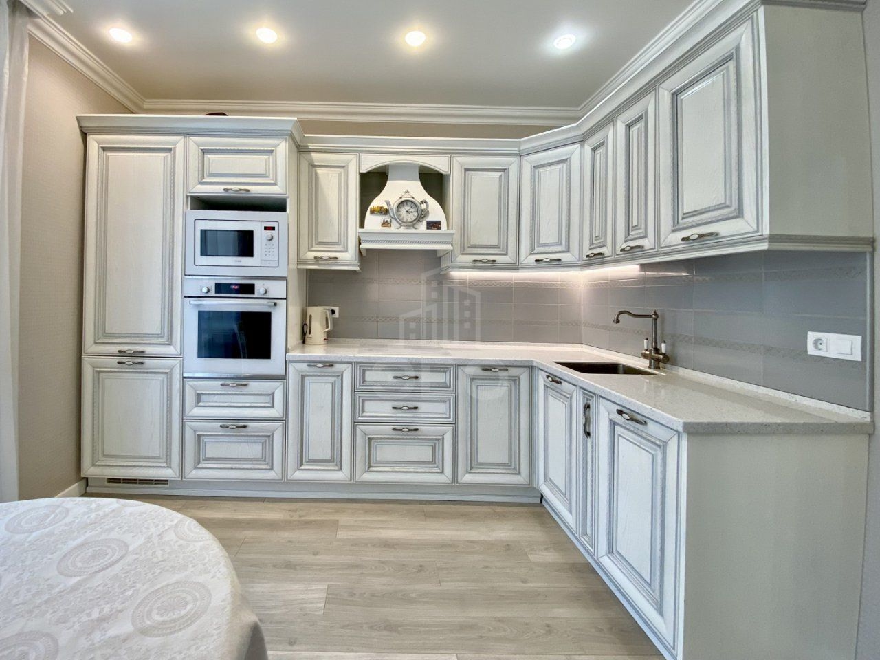 однокомнатная квартира в Санкт-Петербург по адресу: Кременчугская ул., 13, к 1