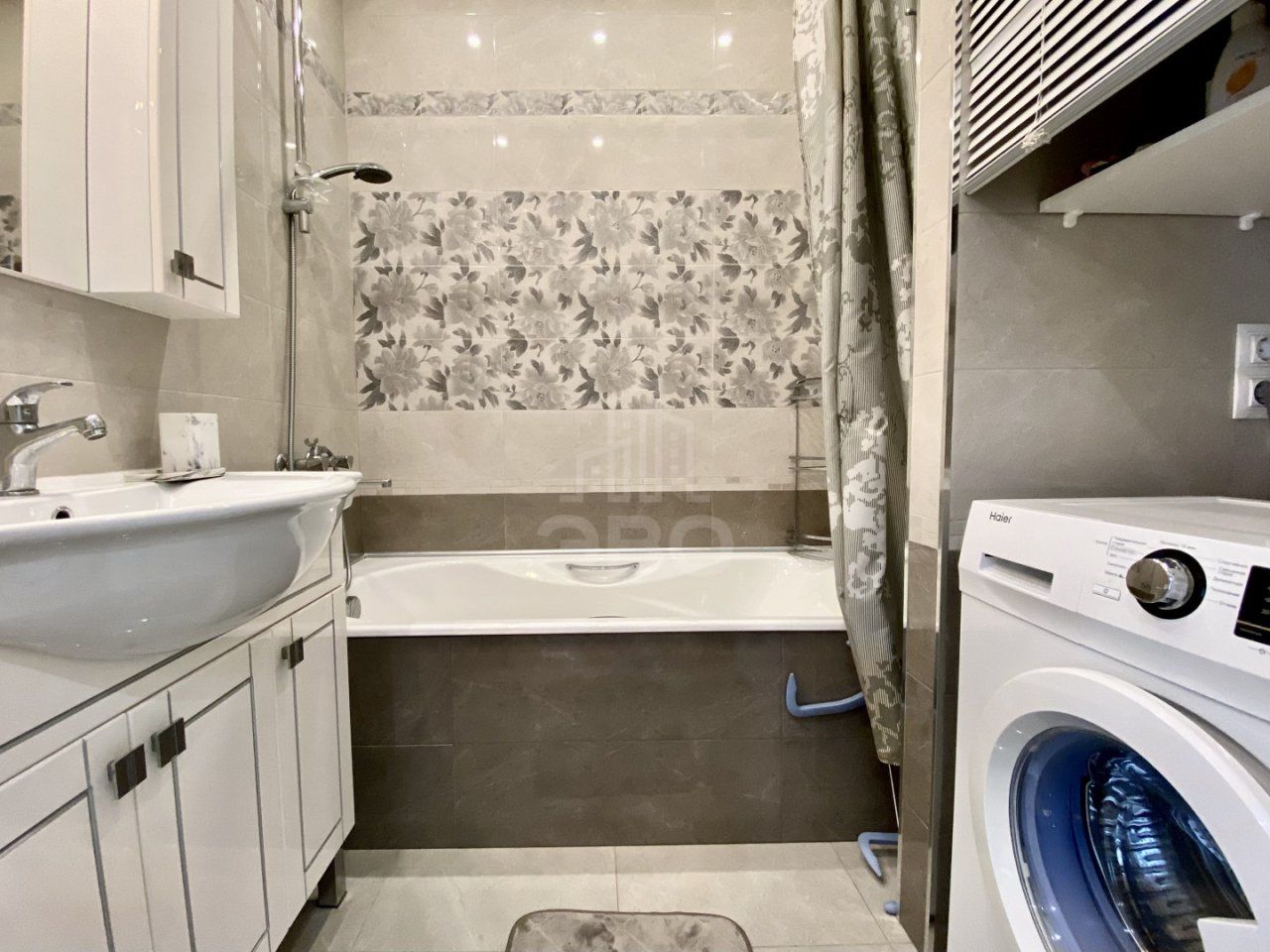 однокомнатная квартира в Санкт-Петербурге по адресу: Кременчугская ул., 13, к 1