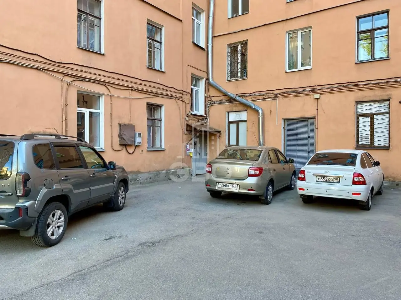 комната в Санкт-Петербурге по адресу: Большеохтинский проспект, 5/10, к 1