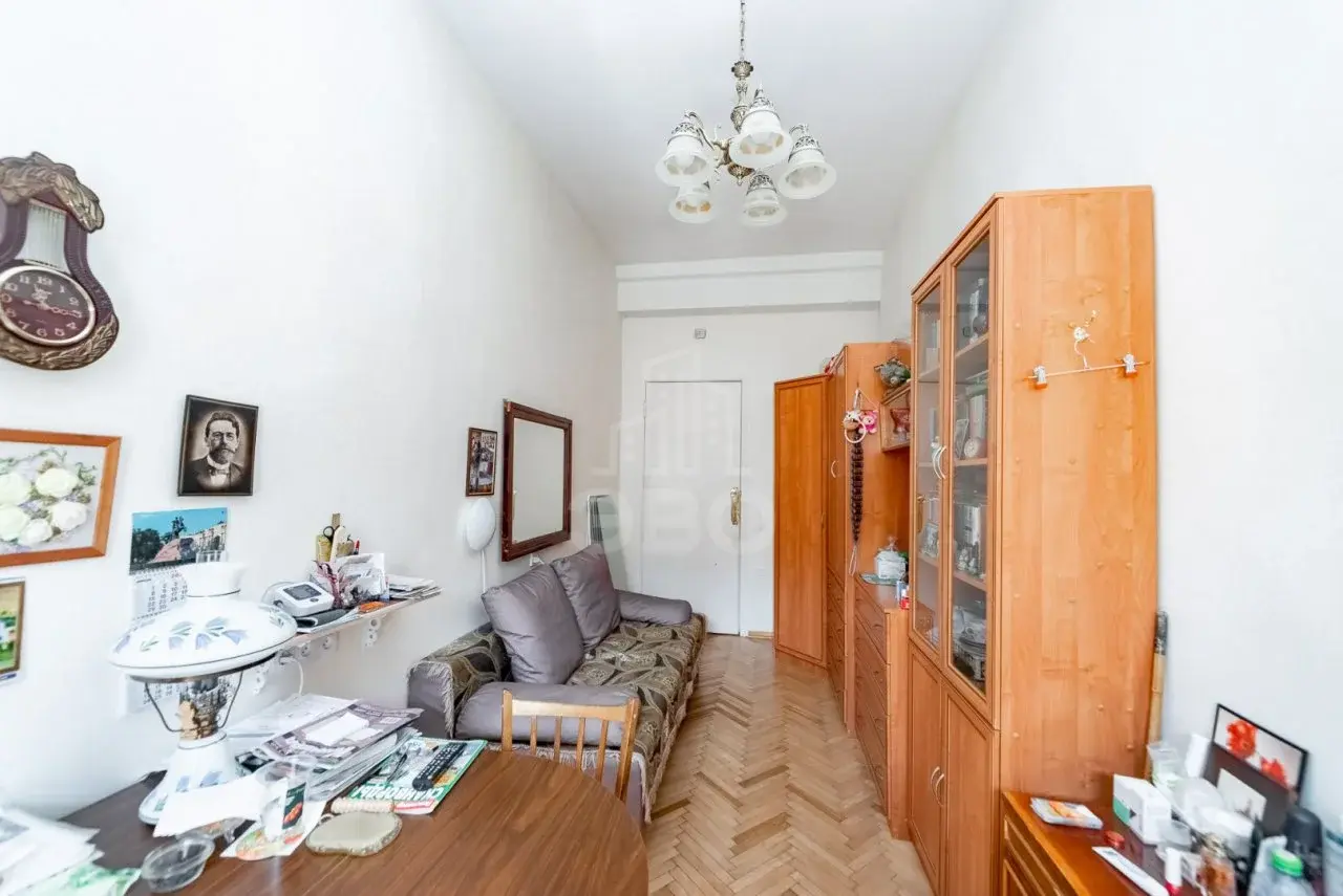 трехкомнатная квартира в Санкт-Петербурге по адресу: 12-я В.О. линия, 7