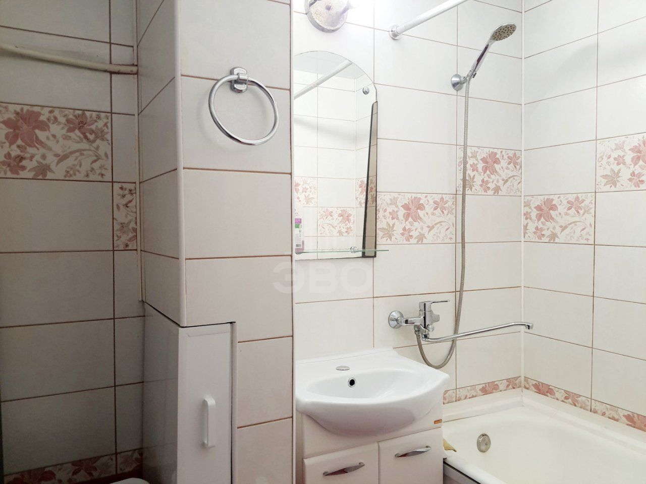 двухкомнатная квартира в Санкт-Петербург по адресу: Пионерстроя ул., 18