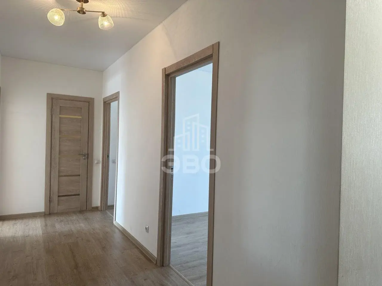 трехкомнатная квартира в Санкт-Петербурге по адресу: Ветеранов проспект, 169, к 6, строение 1