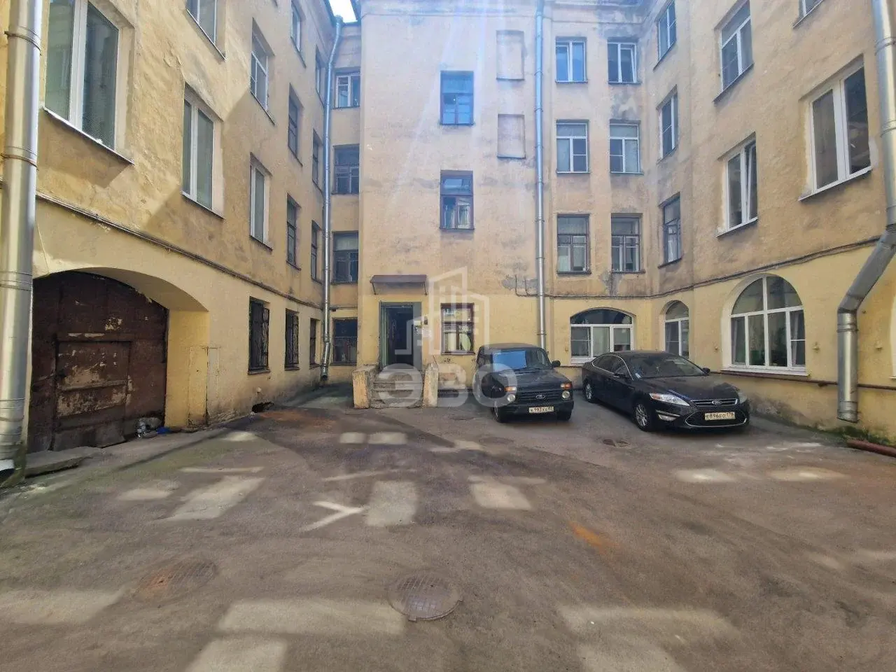 трехкомнатная квартира в Санкт-Петербурге по адресу: Троицкий проспект, 14, литера А