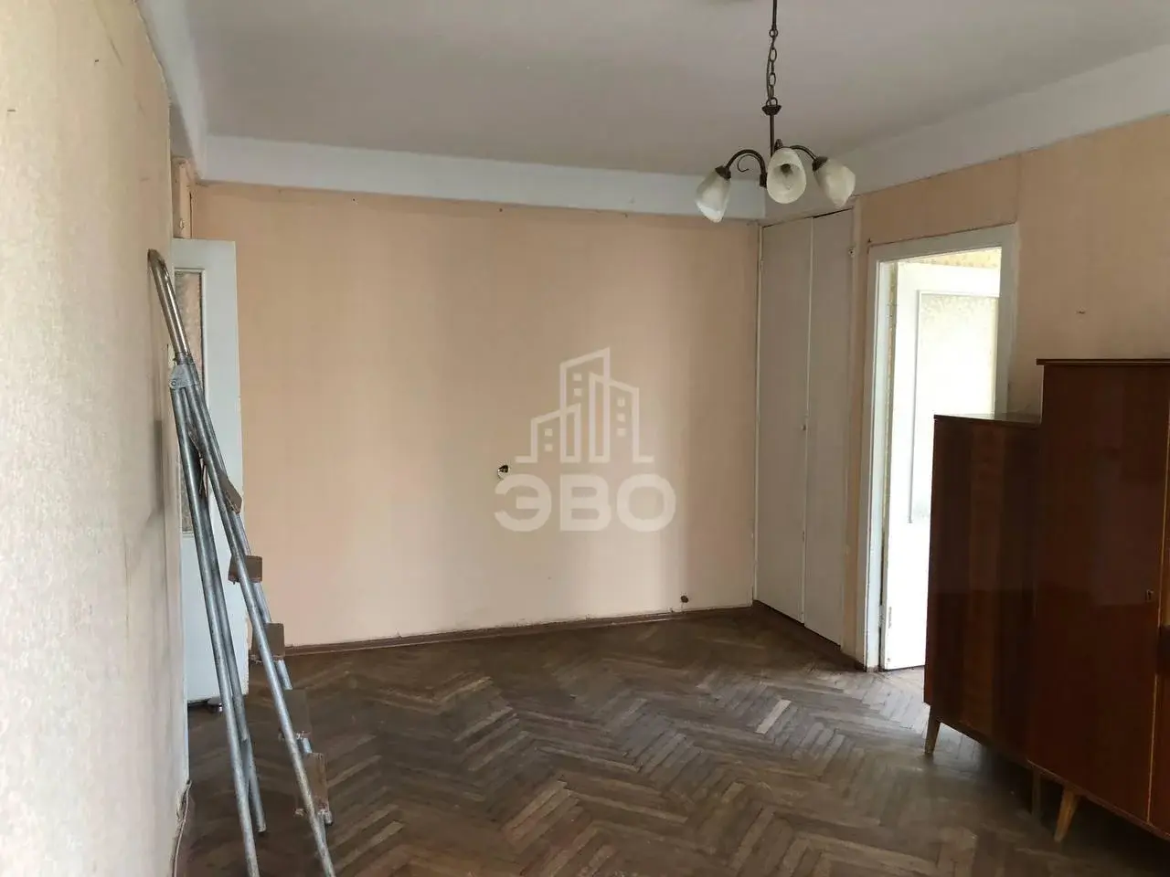 трехкомнатная квартира в Санкт-Петербурге по адресу: Витебский проспект, 61, к 3