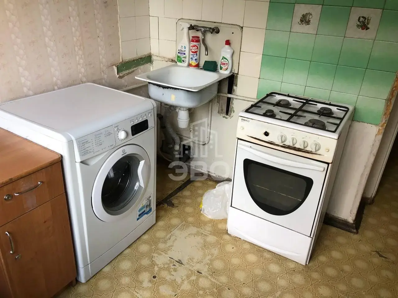 трехкомнатная квартира в Санкт-Петербурге по адресу: Витебский проспект, 61, к 3