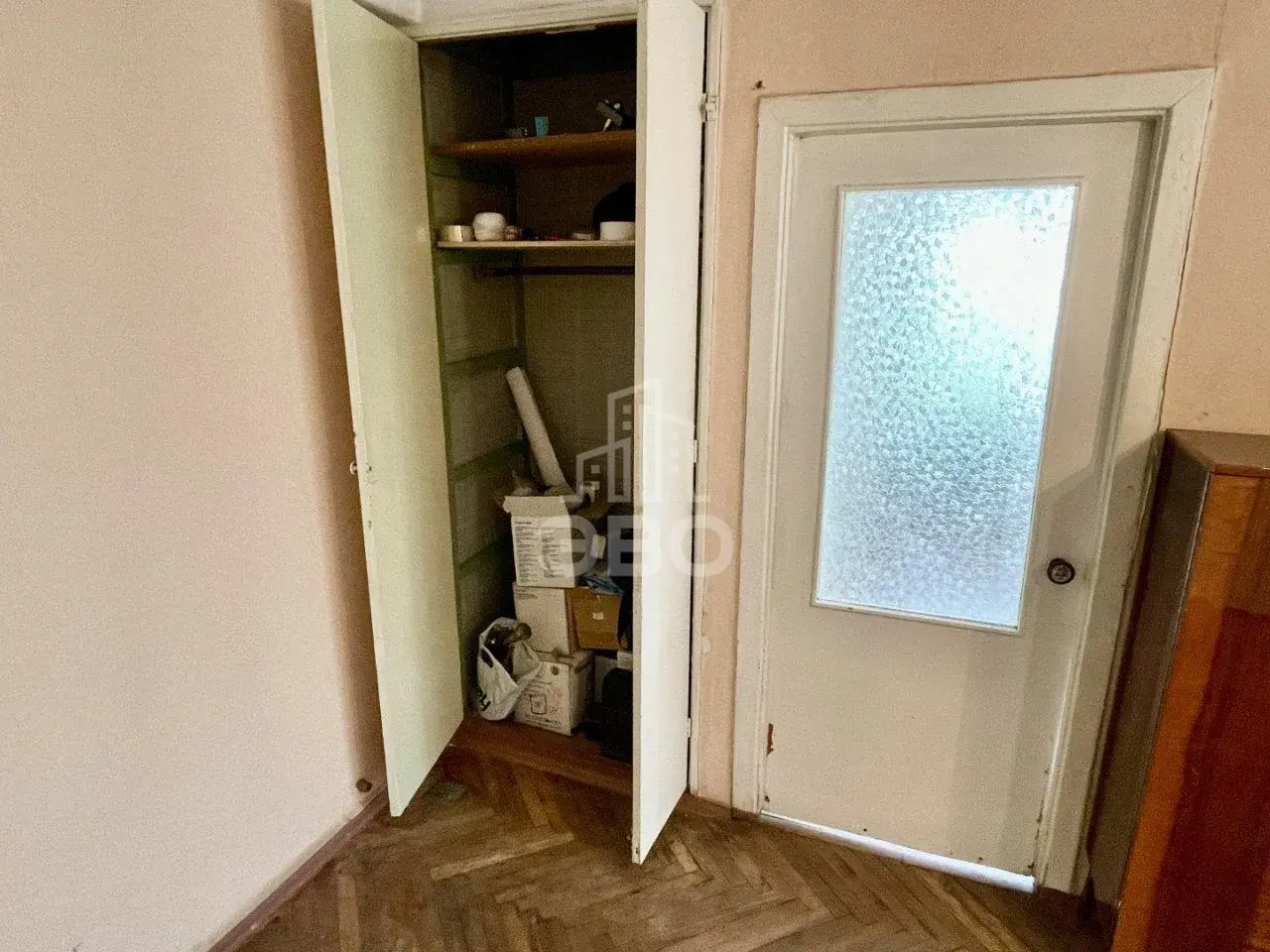 трехкомнатная квартира в Санкт-Петербурге по адресу: Витебский проспект, 61, к 3