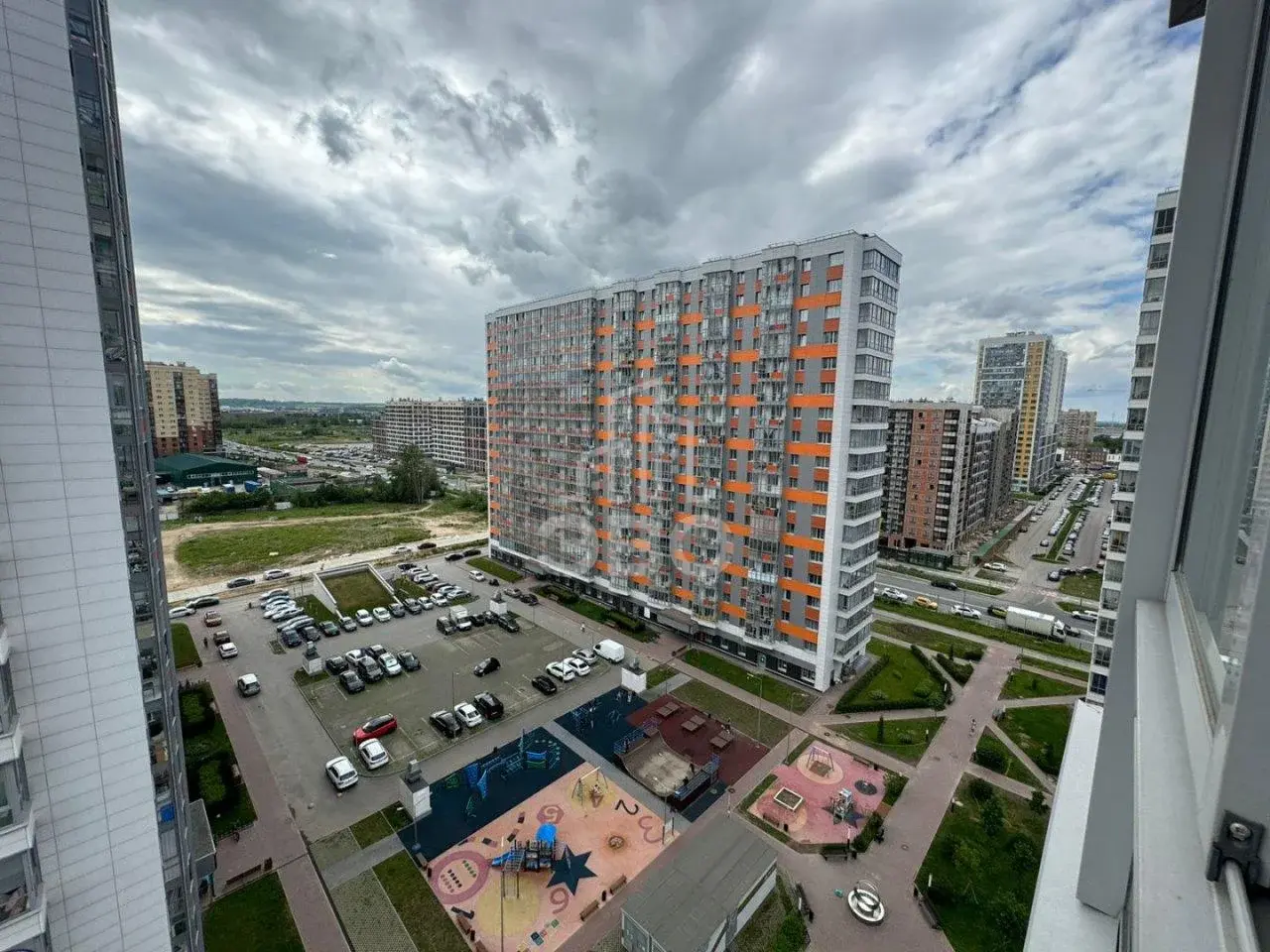 однокомнатная квартира в Санкт-Петербурге по адресу: Среднерогатская ул., 12, к 1, строение 1