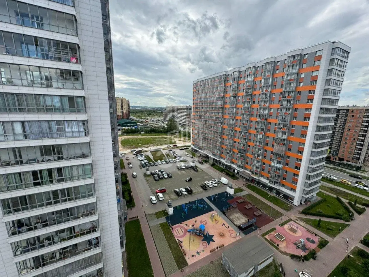 однокомнатная квартира в Санкт-Петербурге по адресу: Среднерогатская ул., 12, к 1, строение 1