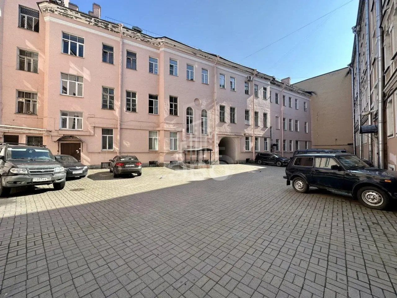 двухкомнатная квартира в Санкт-Петербурге по адресу: Синопская наб., 32/35