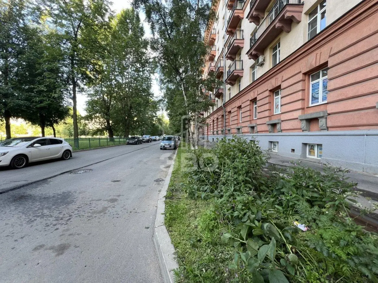 двухкомнатная квартира в Санкт-Петербурге по адресу: Полярников ул., 6