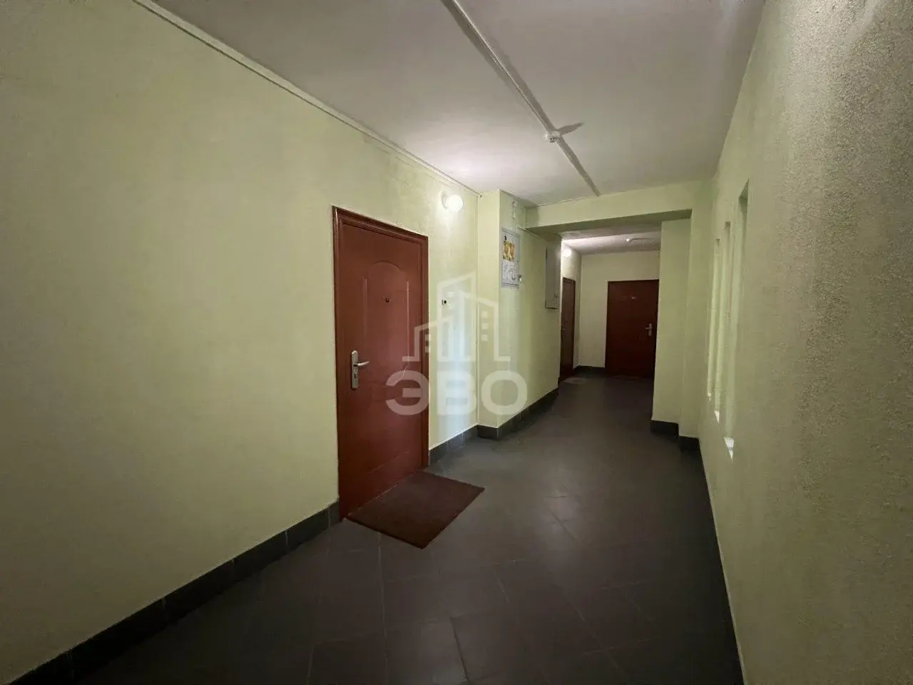 двухкомнатная квартира в Санкт-Петербурге по адресу: Полярников ул., 6