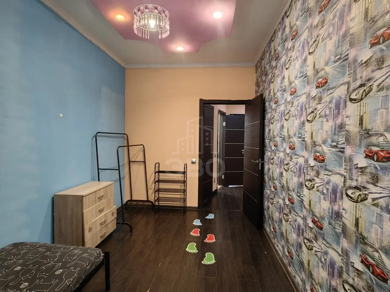 четырехкомнатная квартира в Санкт-Петербурге по адресу: Ропшинское ш., 3, к 2