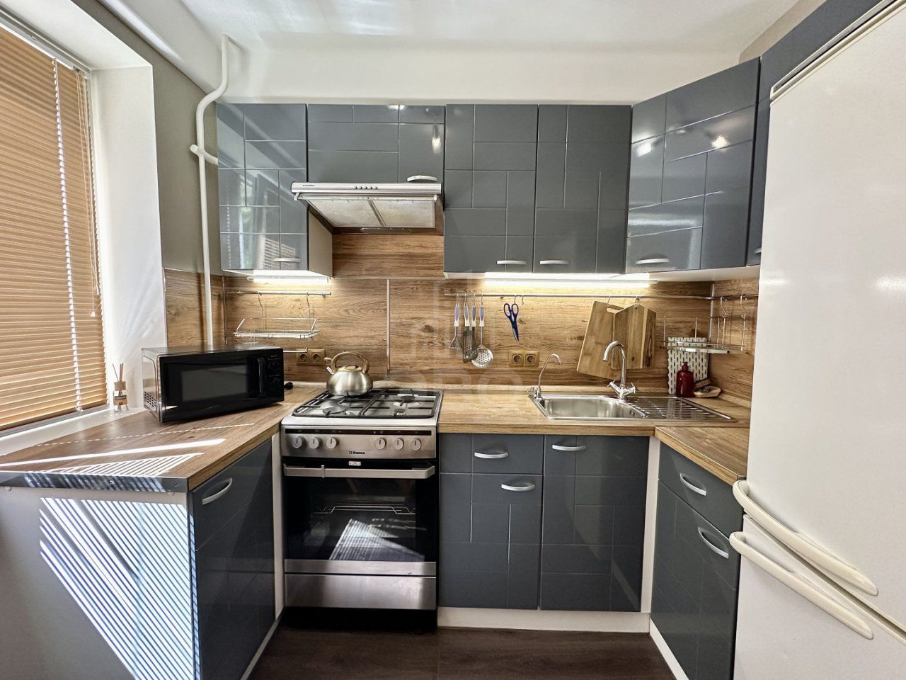 двухкомнатная квартира в Санкт-Петербург по адресу: Художников проспект, 3, к 1