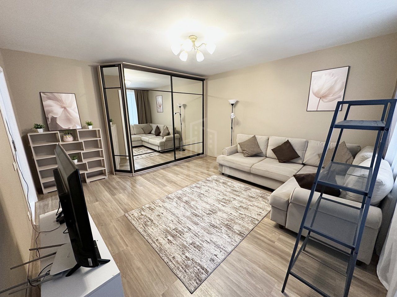 двухкомнатная квартира в Санкт-Петербург по адресу: Художников проспект, 3, к 1