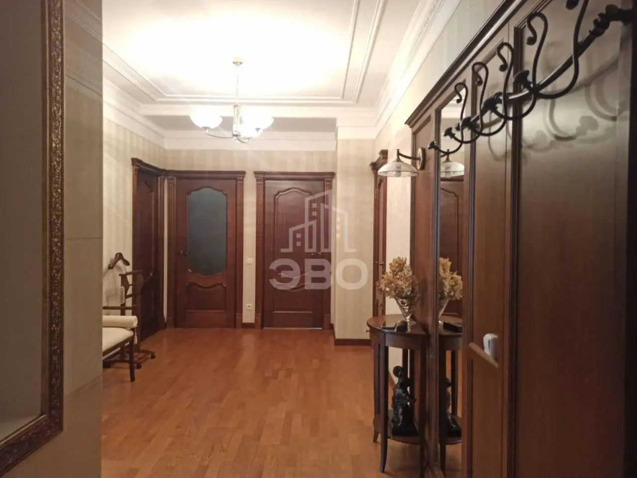 трехкомнатная квартира в Санкт-Петербурге по адресу: Варшавская ул., 23, к 3