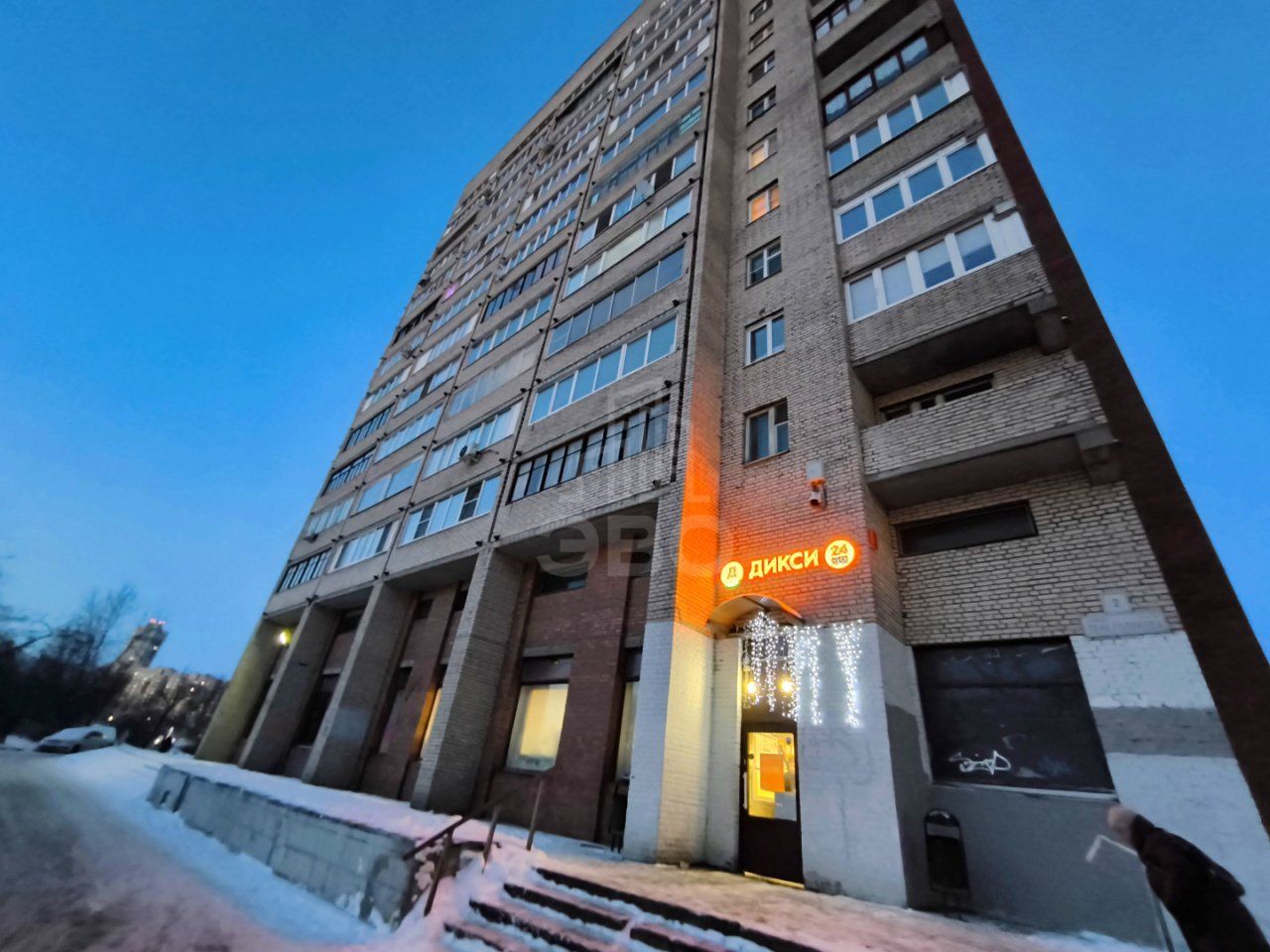 однокомнатная квартира в Санкт-Петербурге по адресу: Лёни Голикова ул., 2