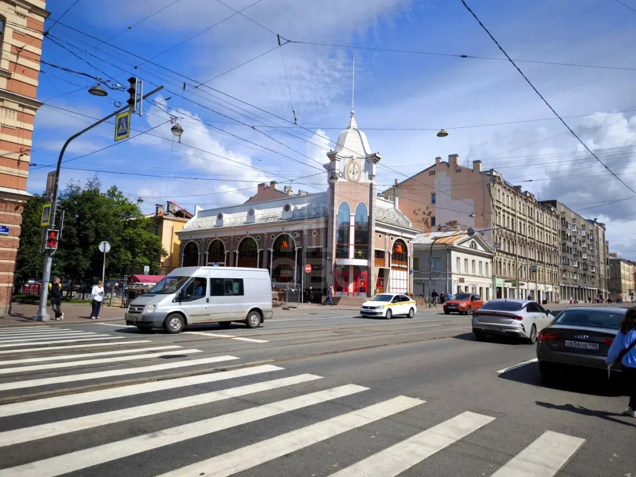 двухкомнатная квартира в Санкт-Петербурге по адресу: 7-я В.О. линия, 60