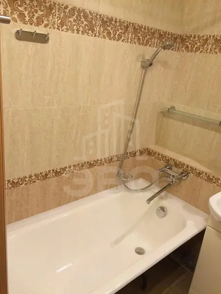 однокомнатная квартира в Санкт-Петербурге по адресу: ул. Есенина д. 1 к. 1