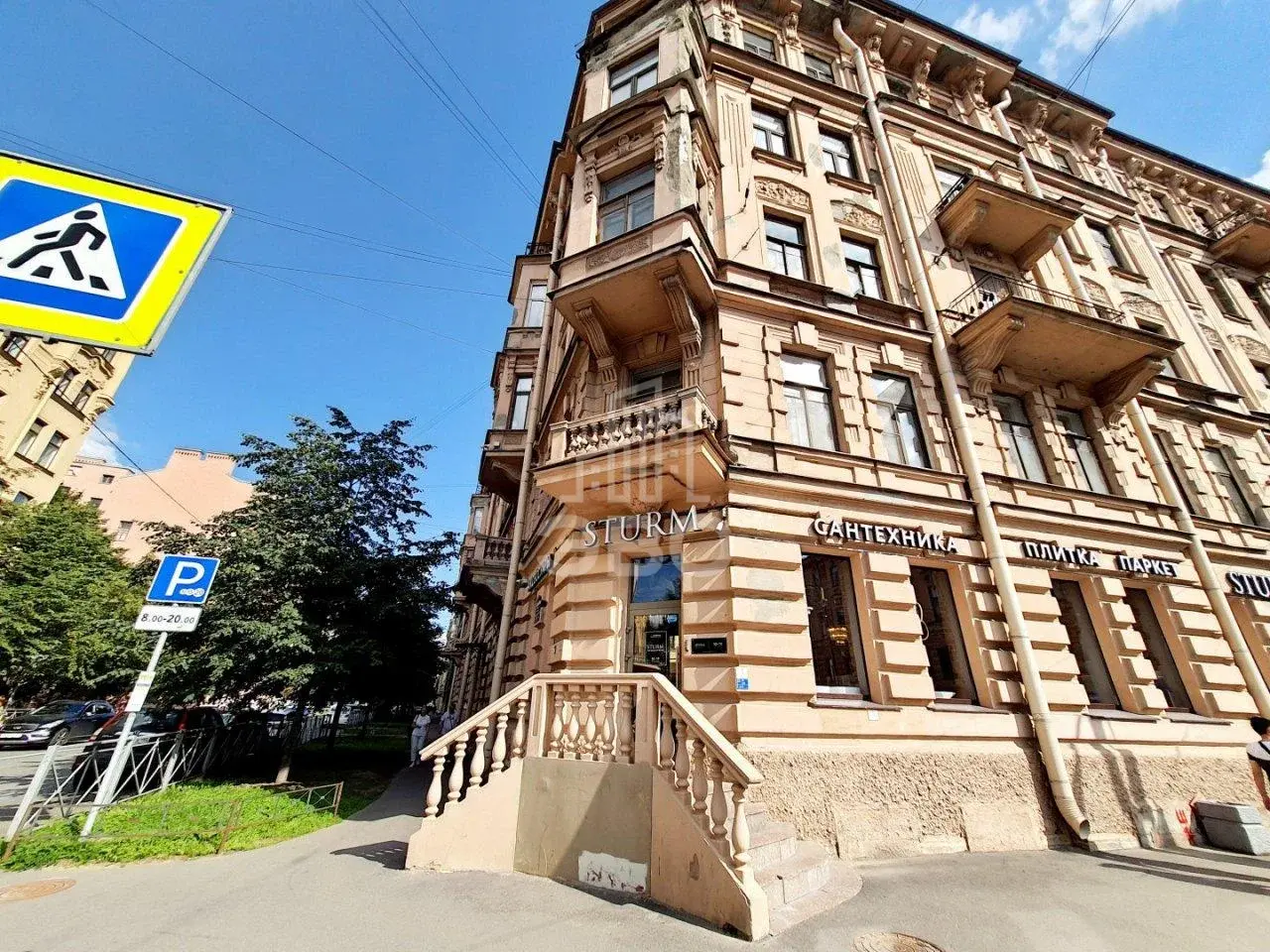 трехкомнатная квартира в Санкт-Петербурге по адресу: Съезжинская ул., 11