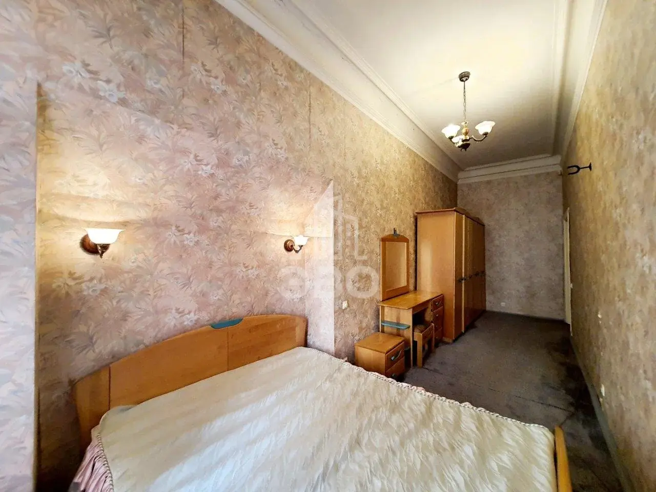 трехкомнатная квартира в Санкт-Петербурге по адресу: Съезжинская ул., 11