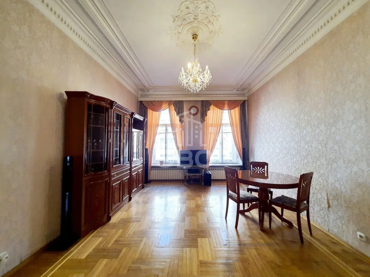 трехкомнатная квартира в Санкт-Петербурге по адресу: Съезжинская ул., 11